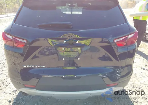 2020 Chevrolet Blazer Awd 2Lt z USA, uszkodzony, nr VIN 3GNKBHRS9LS535693